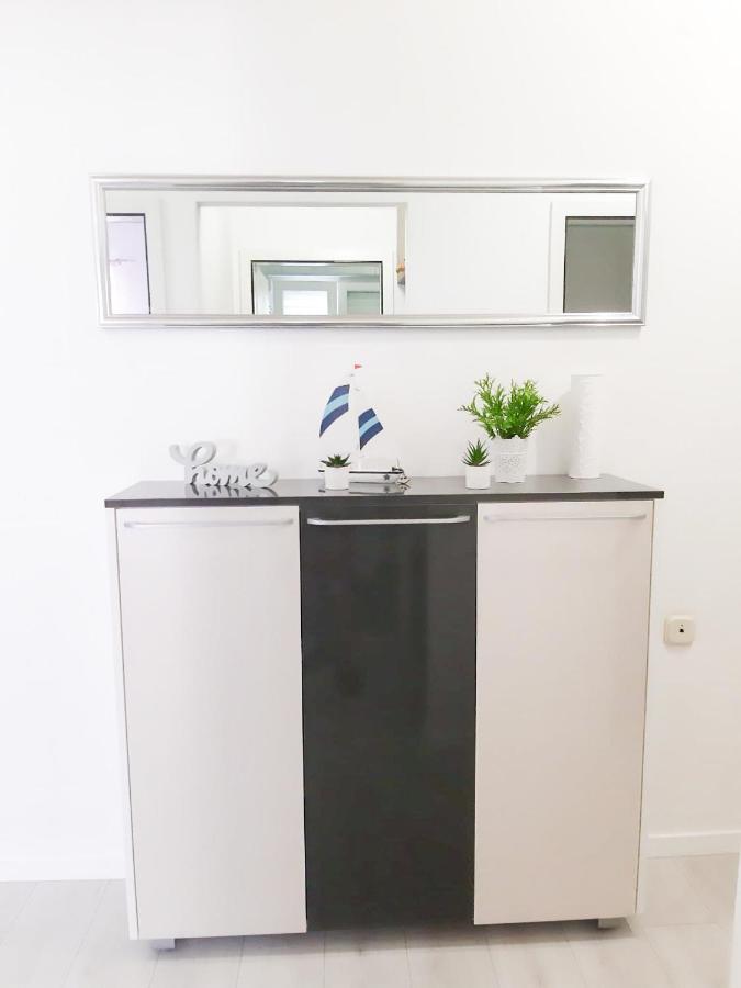 Apartments Sara ポドストラナ エクステリア 写真